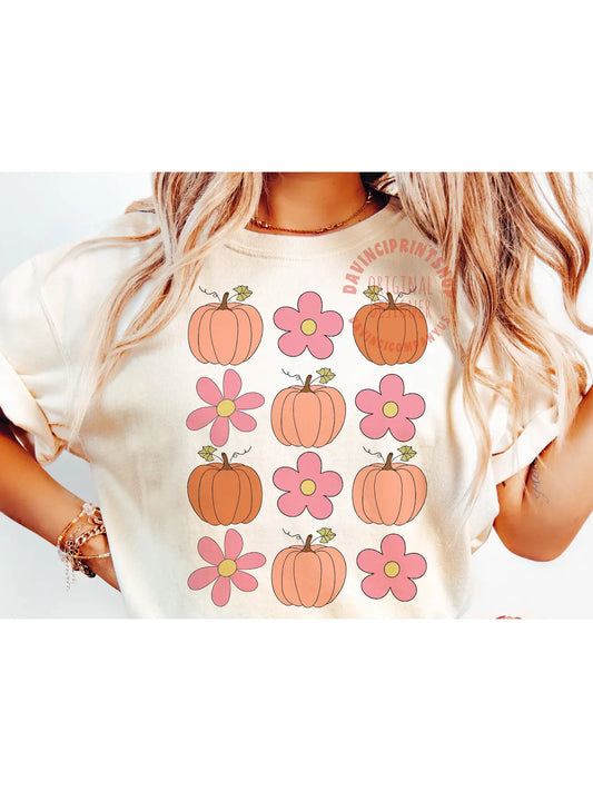 Pumpkins & Daisies Retro Tee -